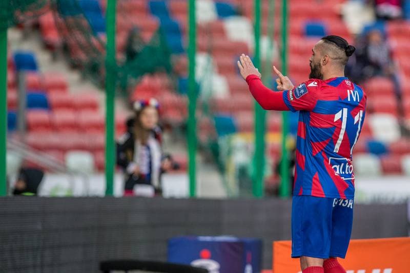 Football. PKO BP Ekstraklasa. Gornik Zabrze - Rakow Czestochowa. 20.02.2022