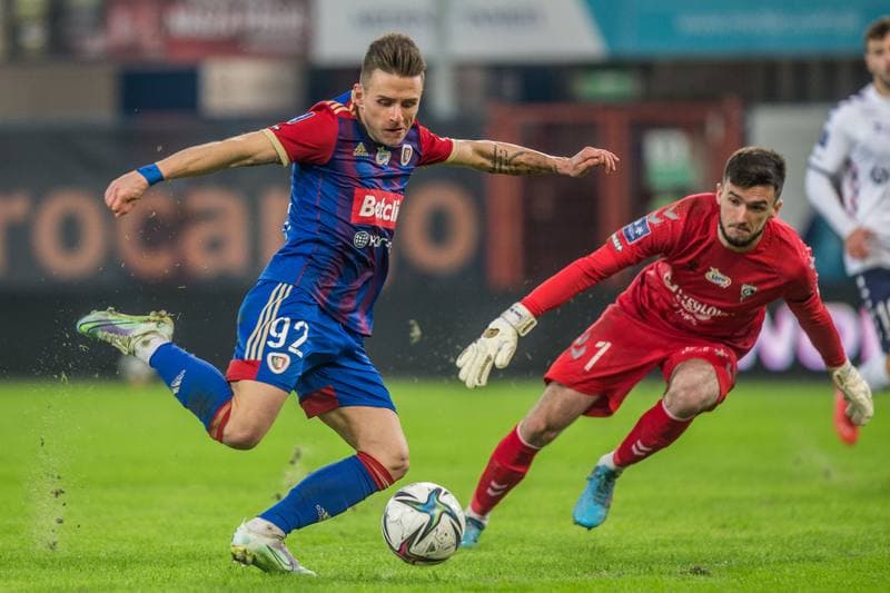 Football. PKO BP Ekstraklasa. Piast Gliwice - Gornik Zabrze. 26.02.2022
