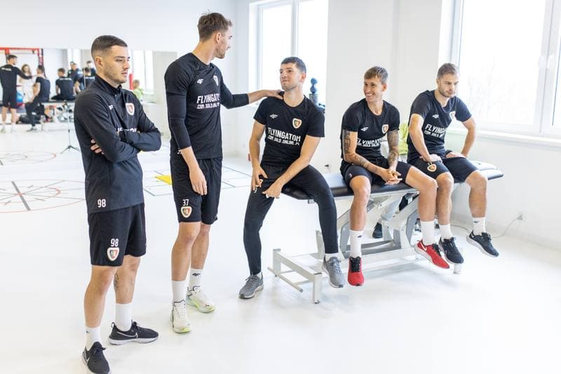 Football. Piast Gliwice. Training. 04.12.2022