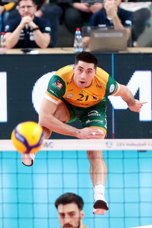 Volleyball. CEV Cup. Aluron CMC Warta Zawiercie - Asseco Resovia Rzeszow. 08.02.2024