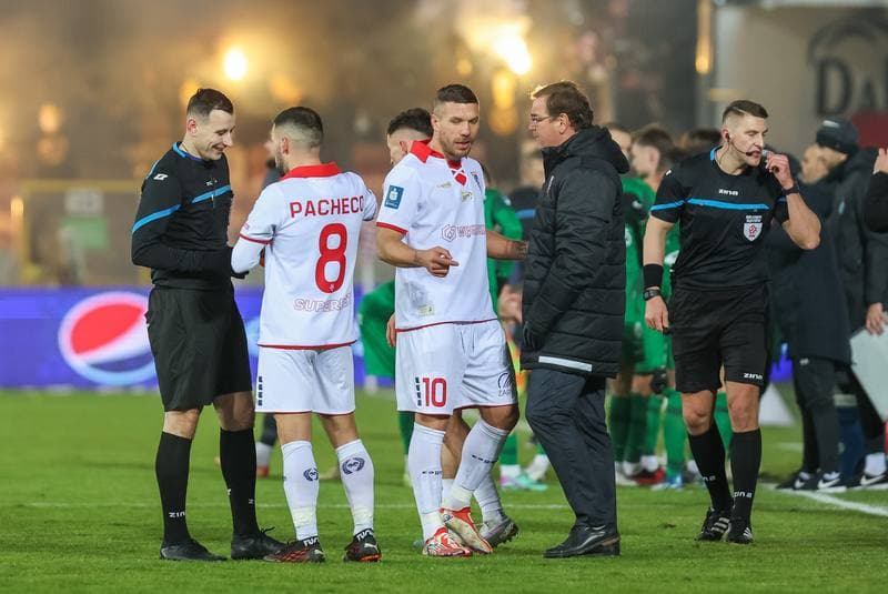 Football. PKO BP Ekstraklasa. Gornik Zabrze - Warta Poznan. 15.12.2023