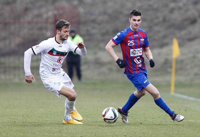 Football. II Liga. Polonia Bytom - GKS Tychy. 13.03.2016