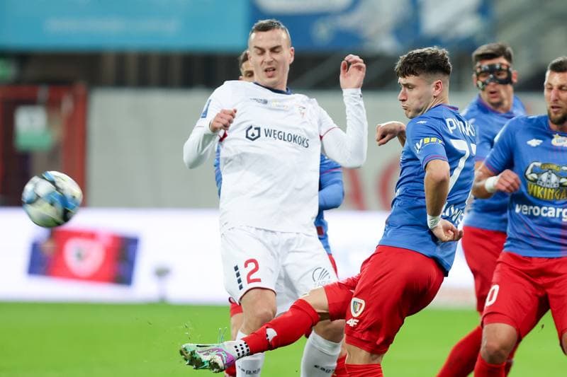 Football. PKO BP Ekstraklasa. Piast Gliwice - Gornik Zabrze. 10.02.2024