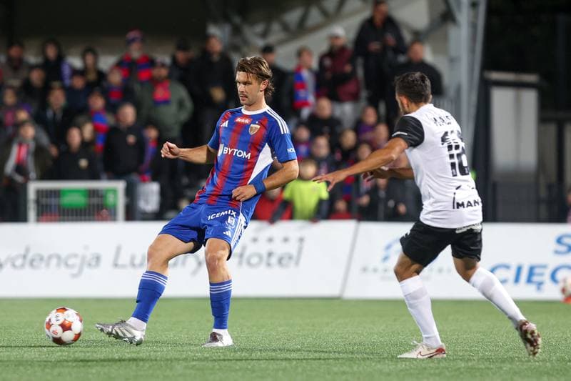 Football. Betclic I liga. Polonia Bytom - Puszcza Niepolomice. 04.10.2025