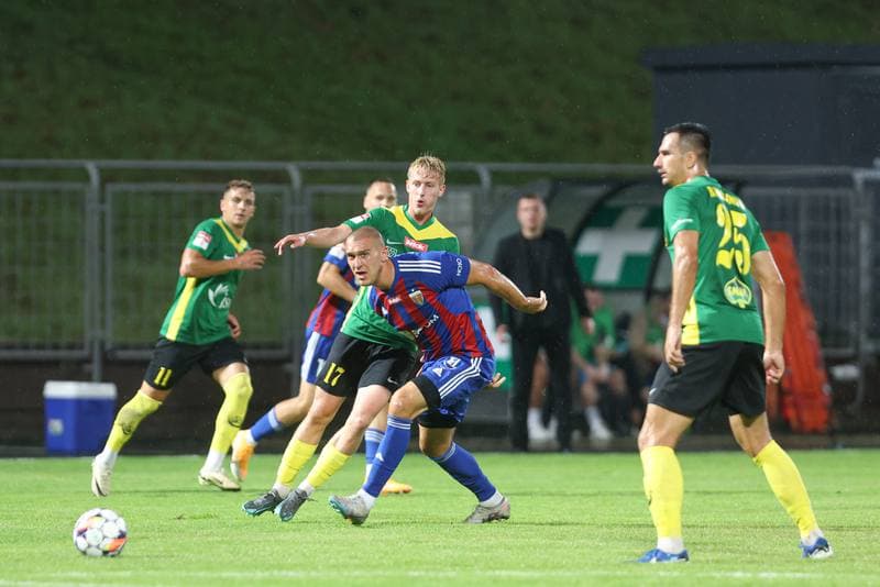 Football. Betclic II liga. GKS Jastrzebie - Polonia Bytom. 17.08.2024