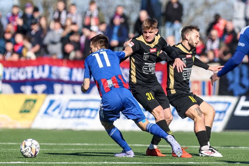 Football. Betclic II Liga. Polonia Bytom - GKS Jastrzebie. 16.03.2025