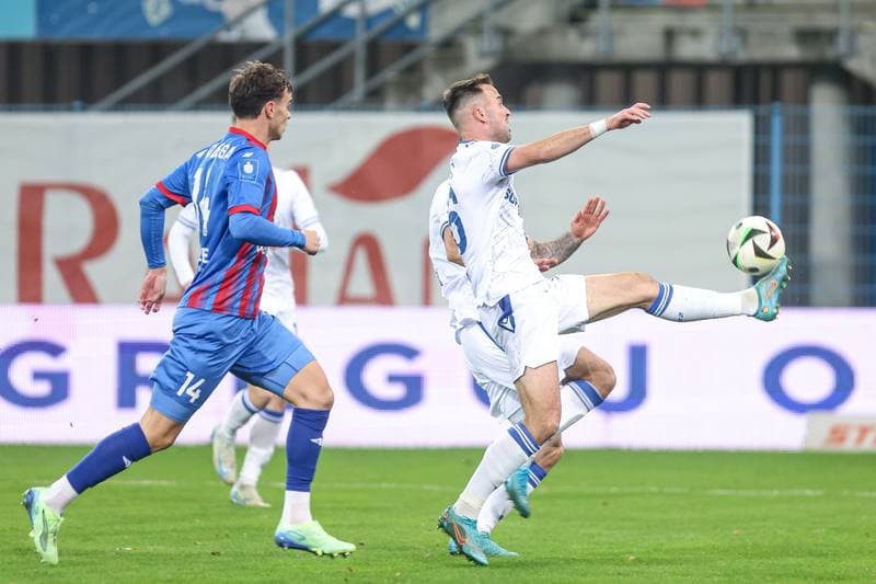 Football. PKO BP Ekstraklasa. Piast Gliwice - Lech Poznan. 29.11.2024