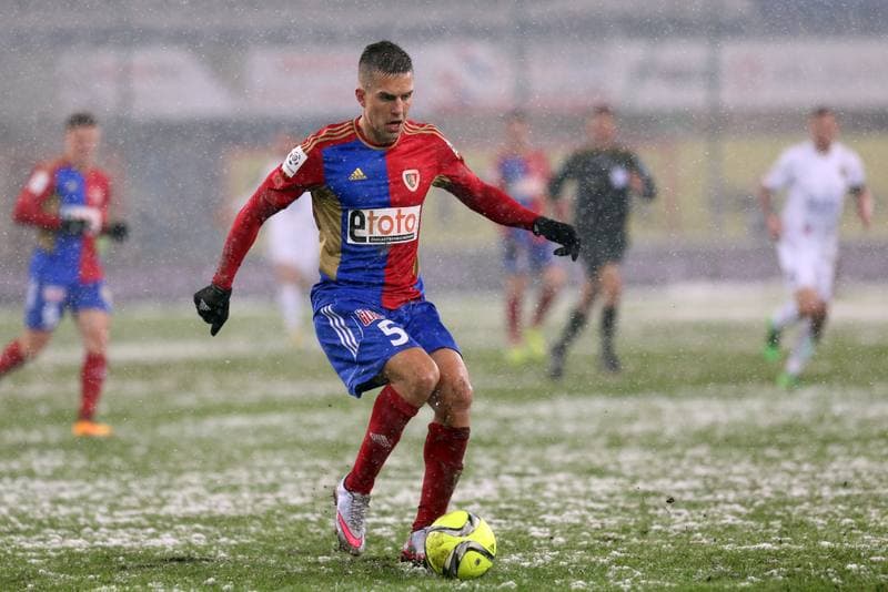 Football. Ekstraklasa. Piast Gliwice - Pogon Szczecin. 19.02.2016