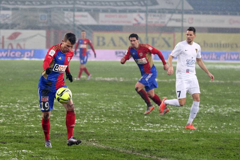 Football. Ekstraklasa. Piast Gliwice - Pogon Szczecin. 19.02.2016