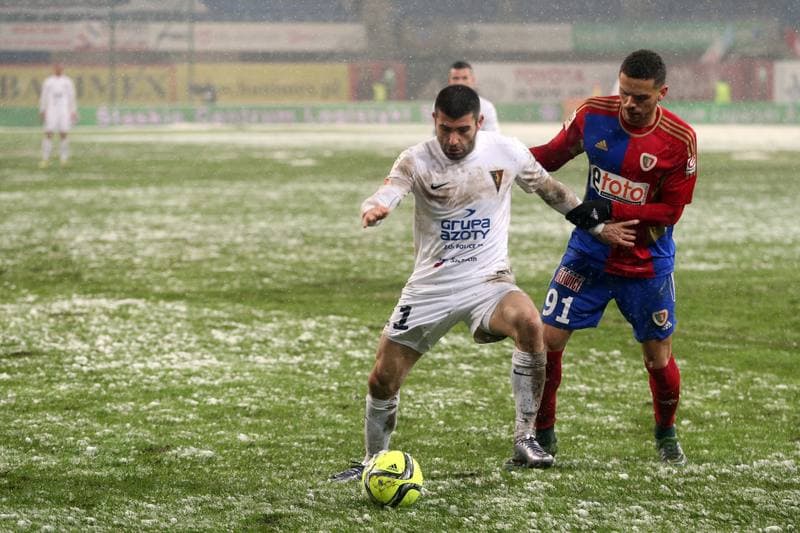 Football. Ekstraklasa. Piast Gliwice - Pogon Szczecin. 19.02.2016