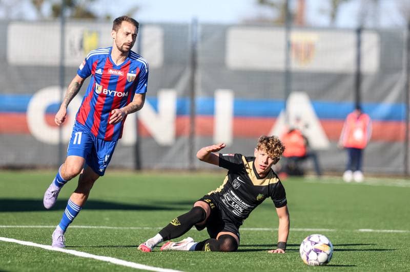 Football. Betclic II Liga. Polonia Bytom - GKS Jastrzebie. 16.03.2025