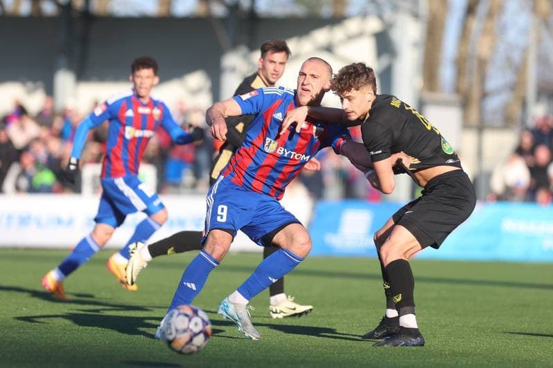 Football. Betclic II Liga. Polonia Bytom - GKS Jastrzebie. 16.03.2025