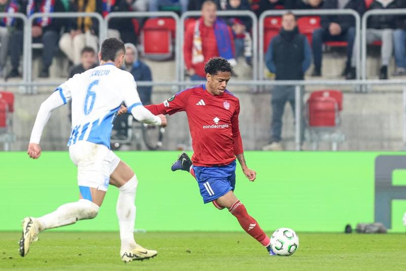 Football. UEFA Conference League. Rakow Czestochowa - Universitatea Craiova. 02.10.2025