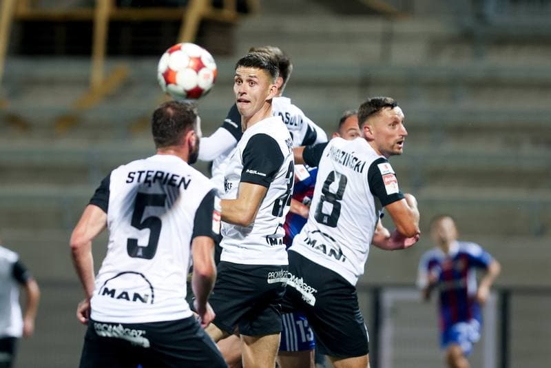 Football. Betclic I liga. Polonia Bytom - Puszcza Niepolomice. 04.10.2025