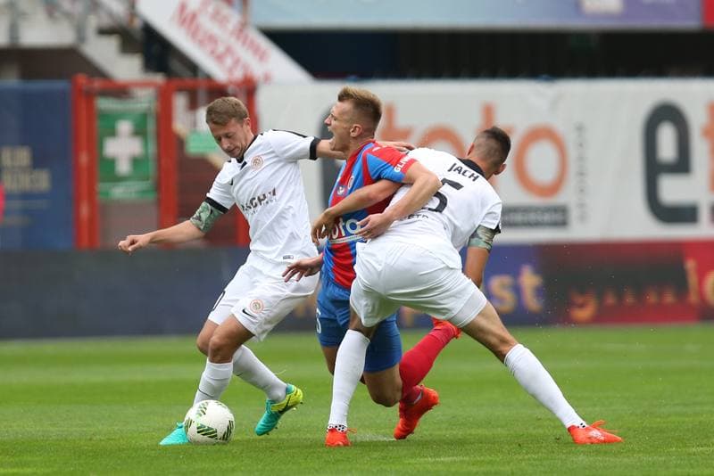 Football. Lotto Ekstraklasa. Piast Gliwice - Zaglebie Lubin. 14.08.2016