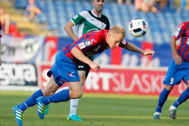 Football. II Liga. Polonia Bytom - GKS Belchatow. 19.08.2016