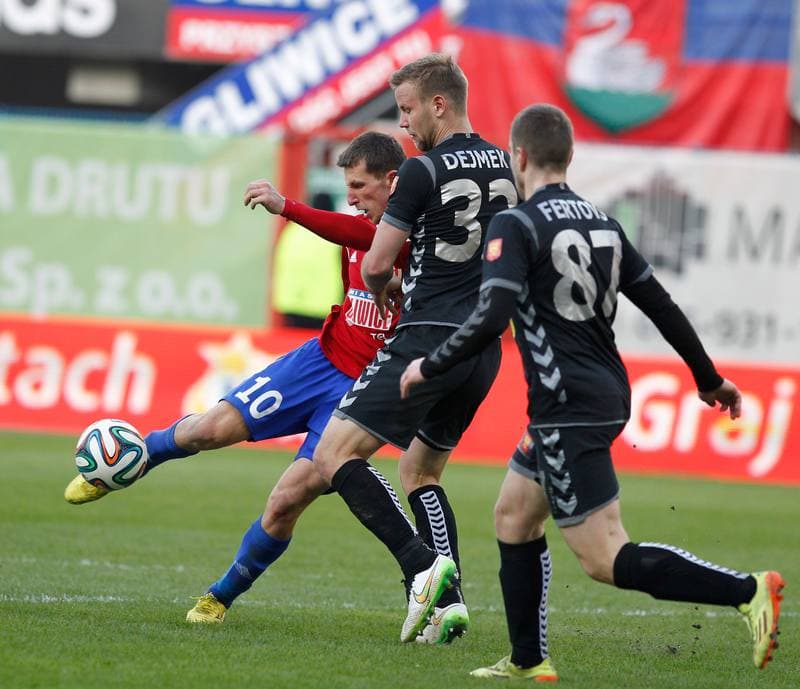 Football. T-Mobile Ekstraklasa. Piast Gliwice - Korona Kielce. 22.03.2015