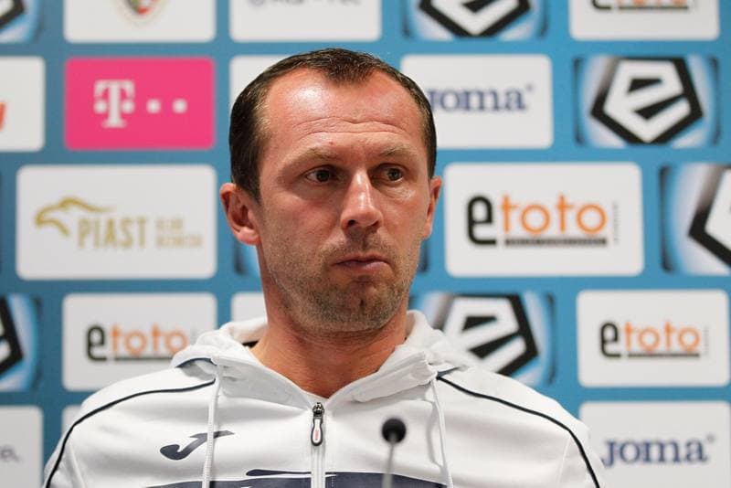 Football. Piast Gliwice. Press Conference. 13.10.2016