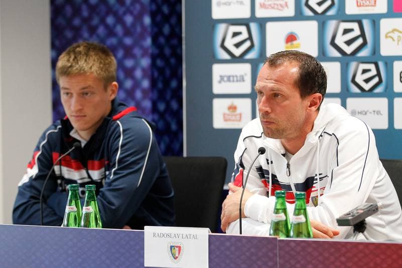 Football. Piast Gliwice. Press Conference. 13.10.2016