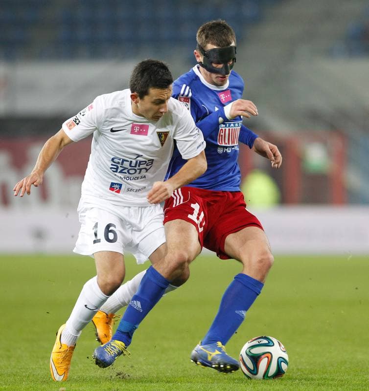 Football. T-Mobile Ekstraklasa. Piast Gliwice - Pogon Szczecin. 15.12.2014