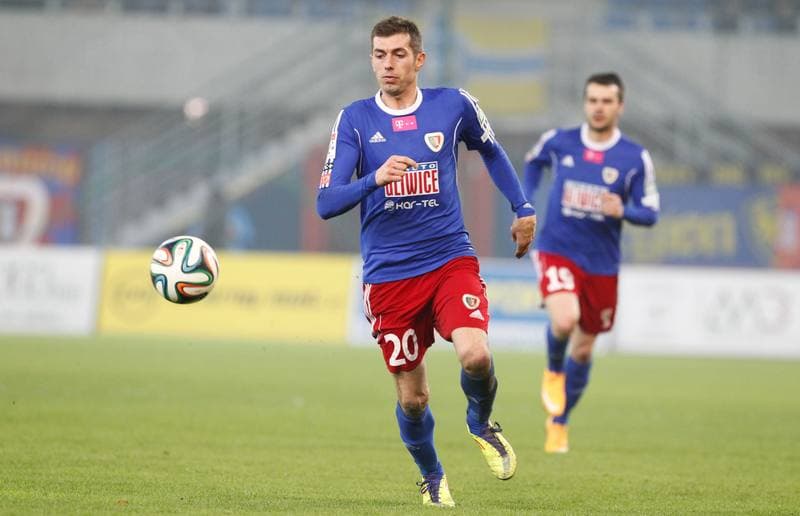 Football. T-Mobile Ekstraklasa. Piast Gliwice - Pogon Szczecin. 15.12.2014