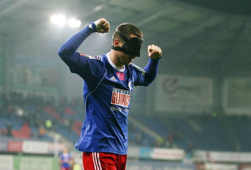 Football. T-Mobile Ekstraklasa. Piast Gliwice - Pogon Szczecin. 15.12.2014
