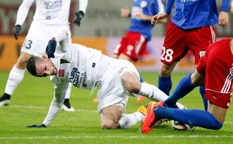 Football. T-Mobile Ekstraklasa. Piast Gliwice - Pogon Szczecin. 15.12.2014