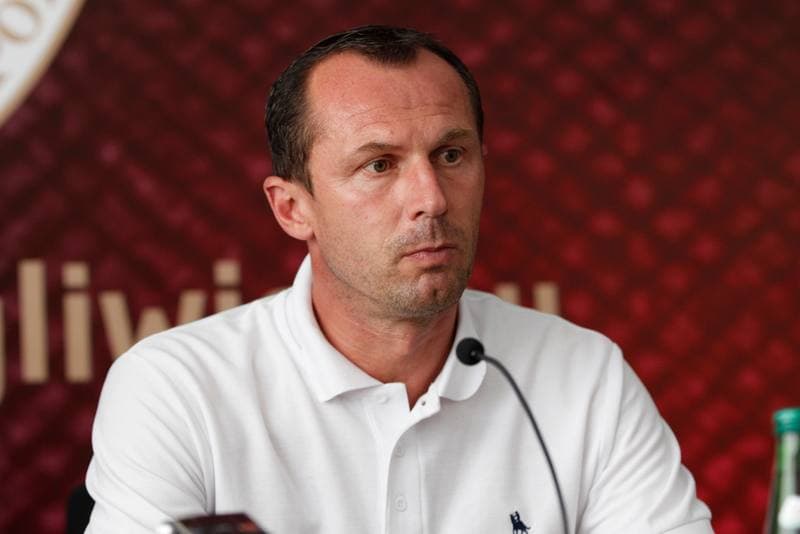 Football. Piast Gliwice. Press Conference. 01.09.2016