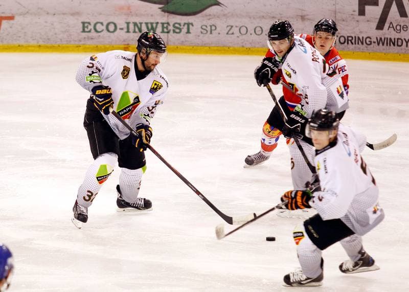 Ice Hockey. Polska Hokej Liga. Naprzod Janow - Polonia Bytom. 09.10.2014