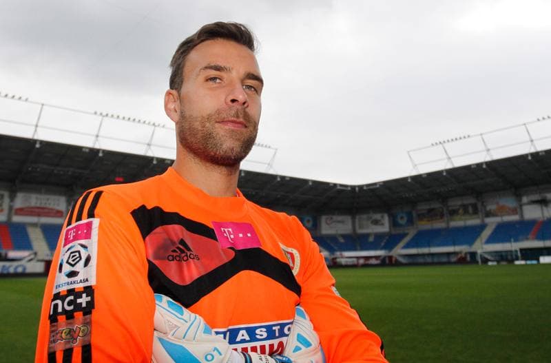 Football. Piast Gliwice. Photoshoot. 25.09.2014