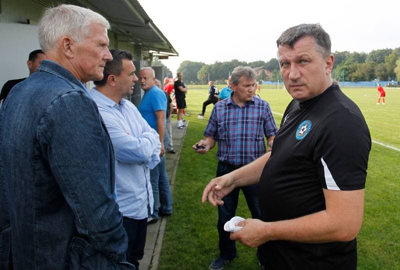 Football. Podokreg Katowice. Strazak Mikolow - Reprezentacja Slaska Oldboyow. 23.09.2014