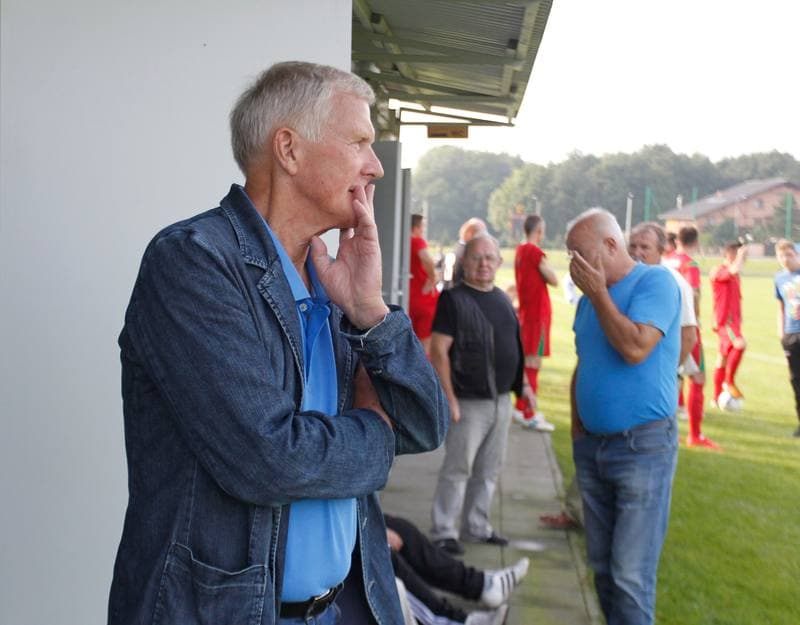 Football. Podokreg Katowice. Strazak Mikolow - Reprezentacja Slaska Oldboyow. 23.09.2014