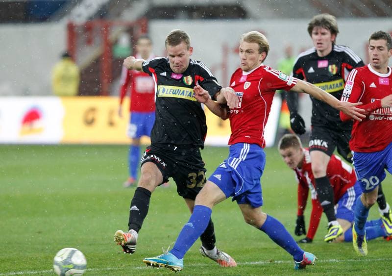Football. T-Mobile Ekstraklasa. Piast Gliwice - Korona Kielce. 22.03.2015