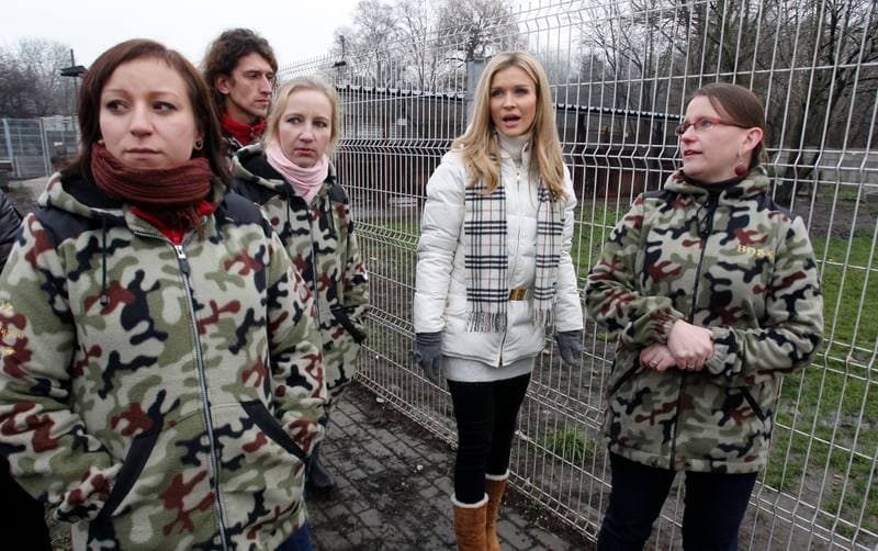 Joanna Krupa. Animal Shelter. Visit. 30.11.2013