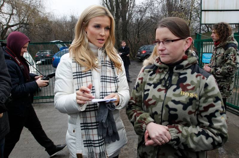 Joanna Krupa. Animal Shelter. Visit. 30.11.2013