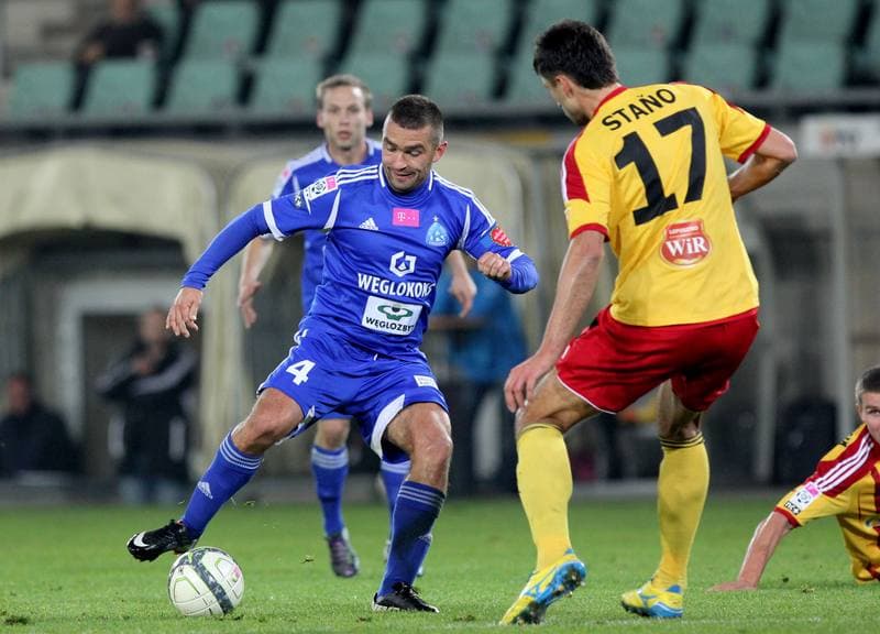 Football. T-Mobile Ekstraklasa. Korona Kielce - Ruch Chorzow. 17.04.2015