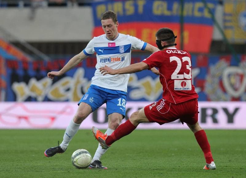 Football. T-Mobile Ekstraklasa. Piast Gliwice - Lech Poznan. 15.04.2013