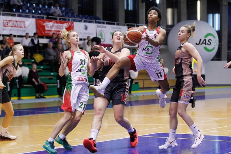Basketball. Women BLK. Zaglebie Sosnowiec - Widzew Lodz. 19.10.2016