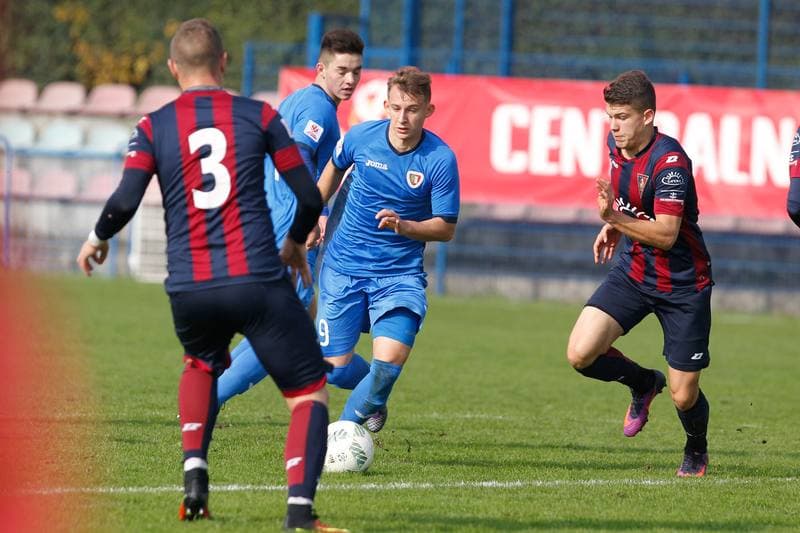Football. Centralna Liga Juniorow. Piast Gliwice - Pogon Szczecin. 22.10.2016