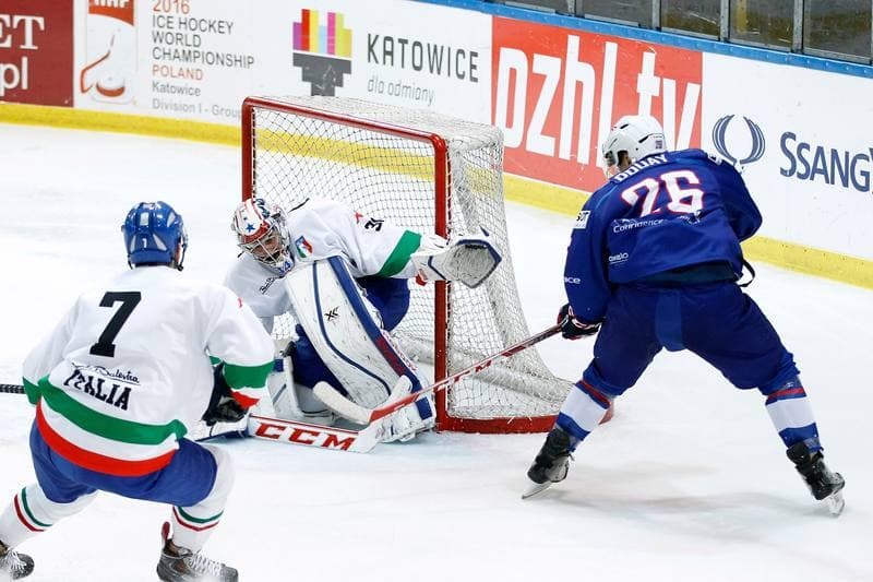 Ice Hockey. EIHC. France - Italy. 18.12.2015