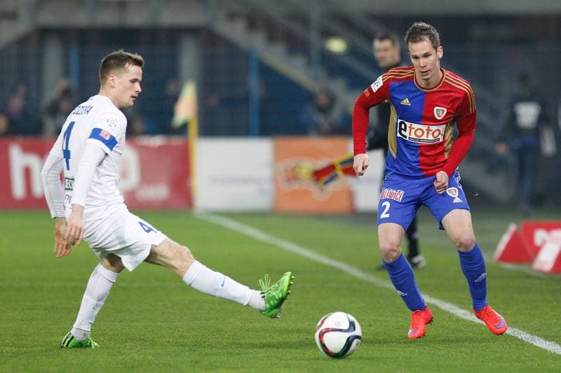 Football. PKO BP Ekstraklasa. Piast Gliwice - Lech Poznan. 20.12.2015