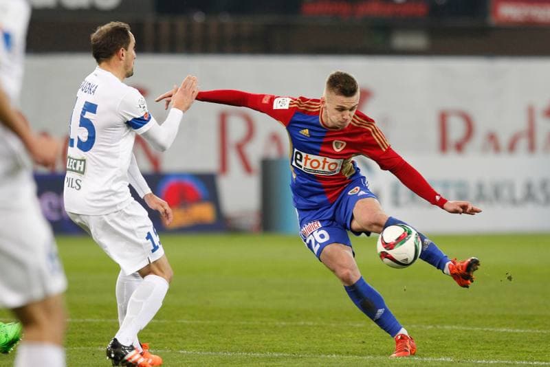 Football. PKO BP Ekstraklasa. Piast Gliwice - Lech Poznan. 20.12.2015