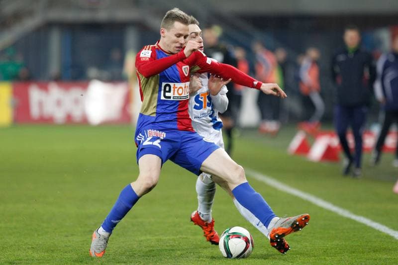 Football. PKO BP Ekstraklasa. Piast Gliwice - Lech Poznan. 20.12.2015