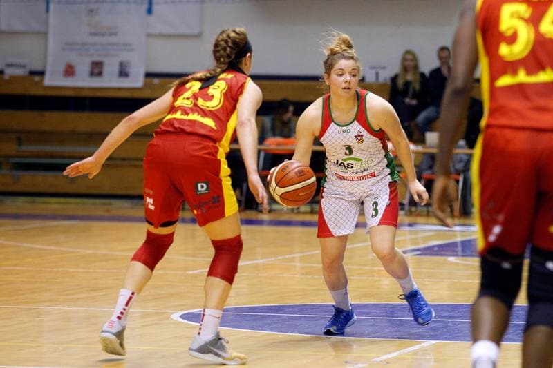 Basketball. Women Basket Liga. JAS-FBG Zaglebie Sosnowiec - Sleza Wroclaw. 10.12.2016