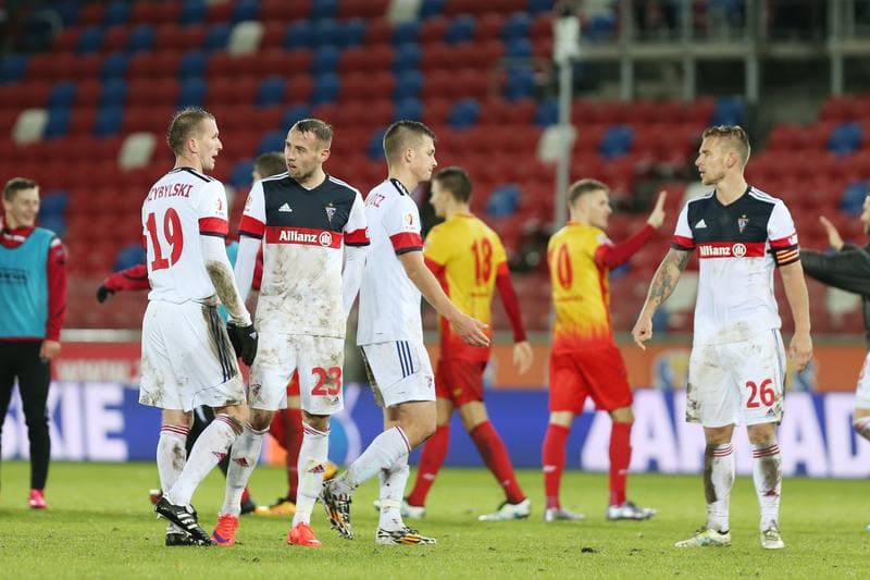 Football. I Liga. Gornik Zabrze - Znicz Pruszkow. 29.10.2016