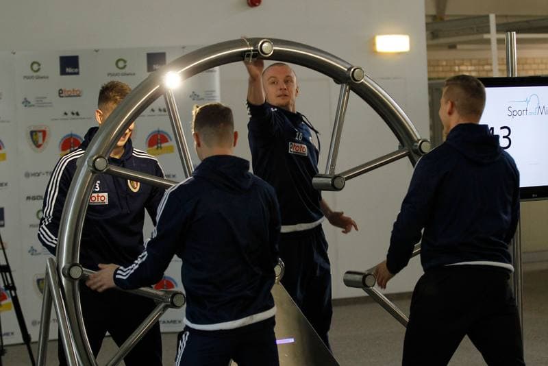 Football. Piast Gliwice. Testy programu Pilkarski Diament. 14.01.2016