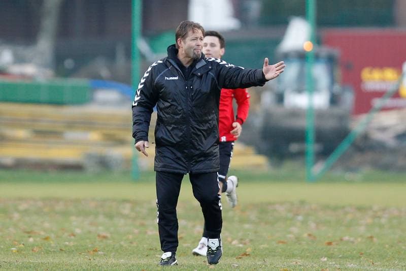 Football. GKS Tychy. Training. 02.11.2016