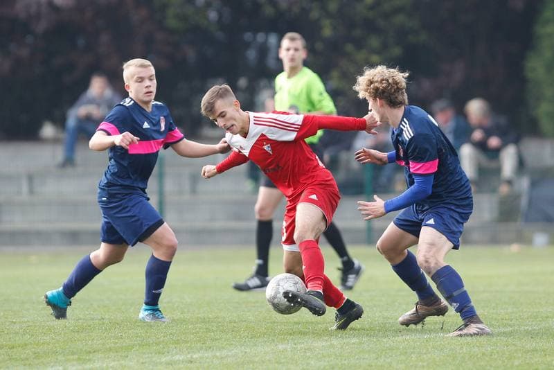 Football. Centralna Liga Juniorow. Gwarek Zabrze - Gornik Zabrze. 05.11.2016