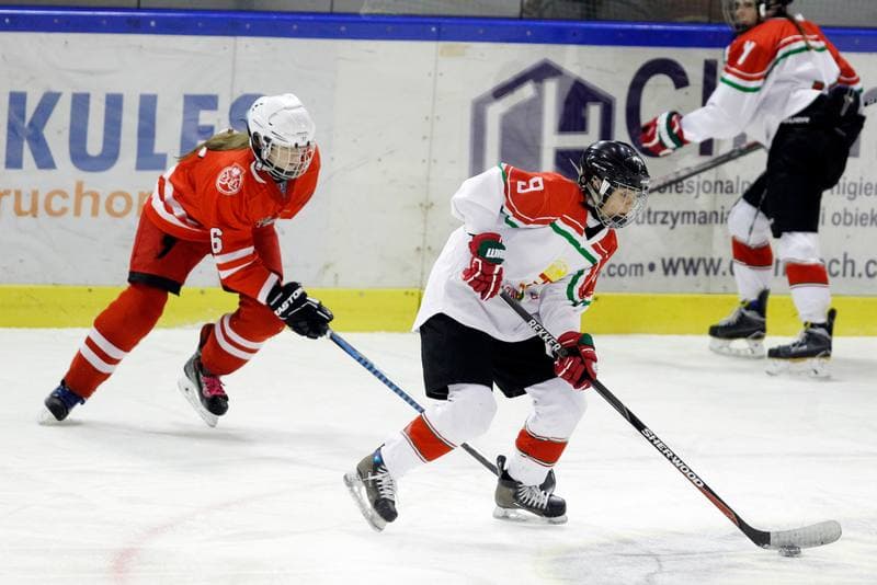 Ice Hockey. Women's U18 Olympic Hopes Tournament. Poland - Hungary. 17.12.2017