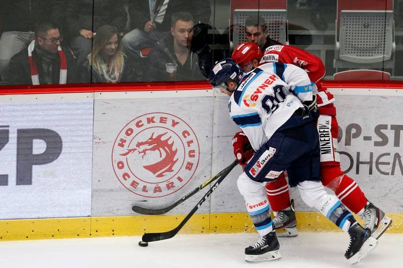 Ice Hockey. Tipsport Extraliga. Ocelari Trinec - Bili Tygri Liberec. 22.12.2017